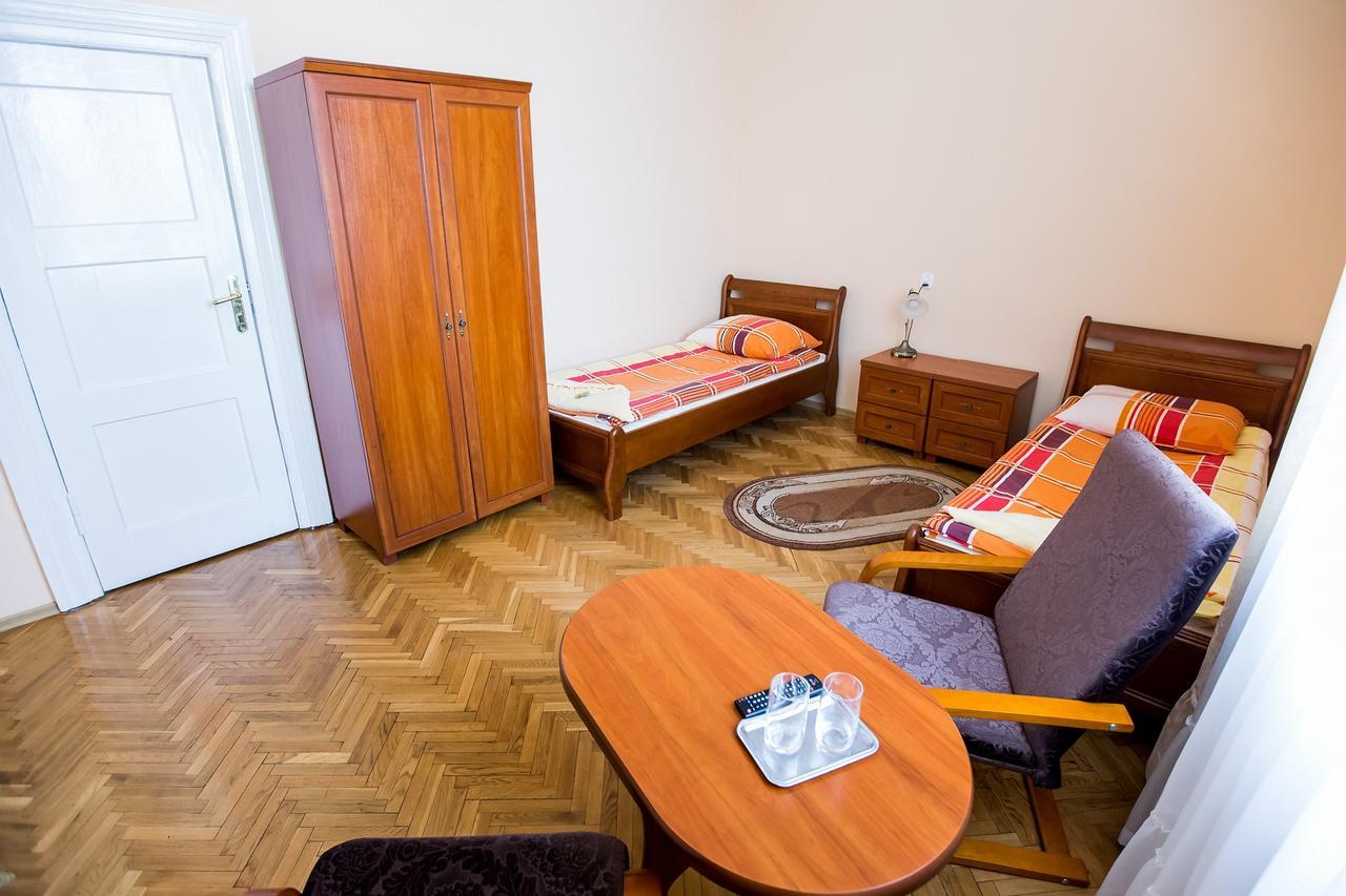Palac W Kobylnikach *