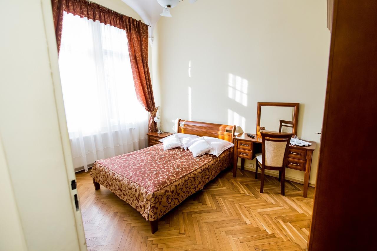 Palac W Kobylnikach Проживання в сім'ї Крушвіца